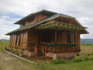 8 Rumah Adat Tahan Gempa di Indonesia Blogrumahdewi com