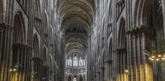 9 Gereja Dengan Desain Paling Keren dan Spektakuler di Dunia