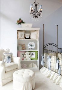 white-nursery-room-decoration