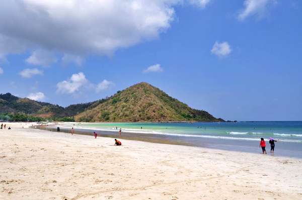 Pantai Selong Belanak di Lombok