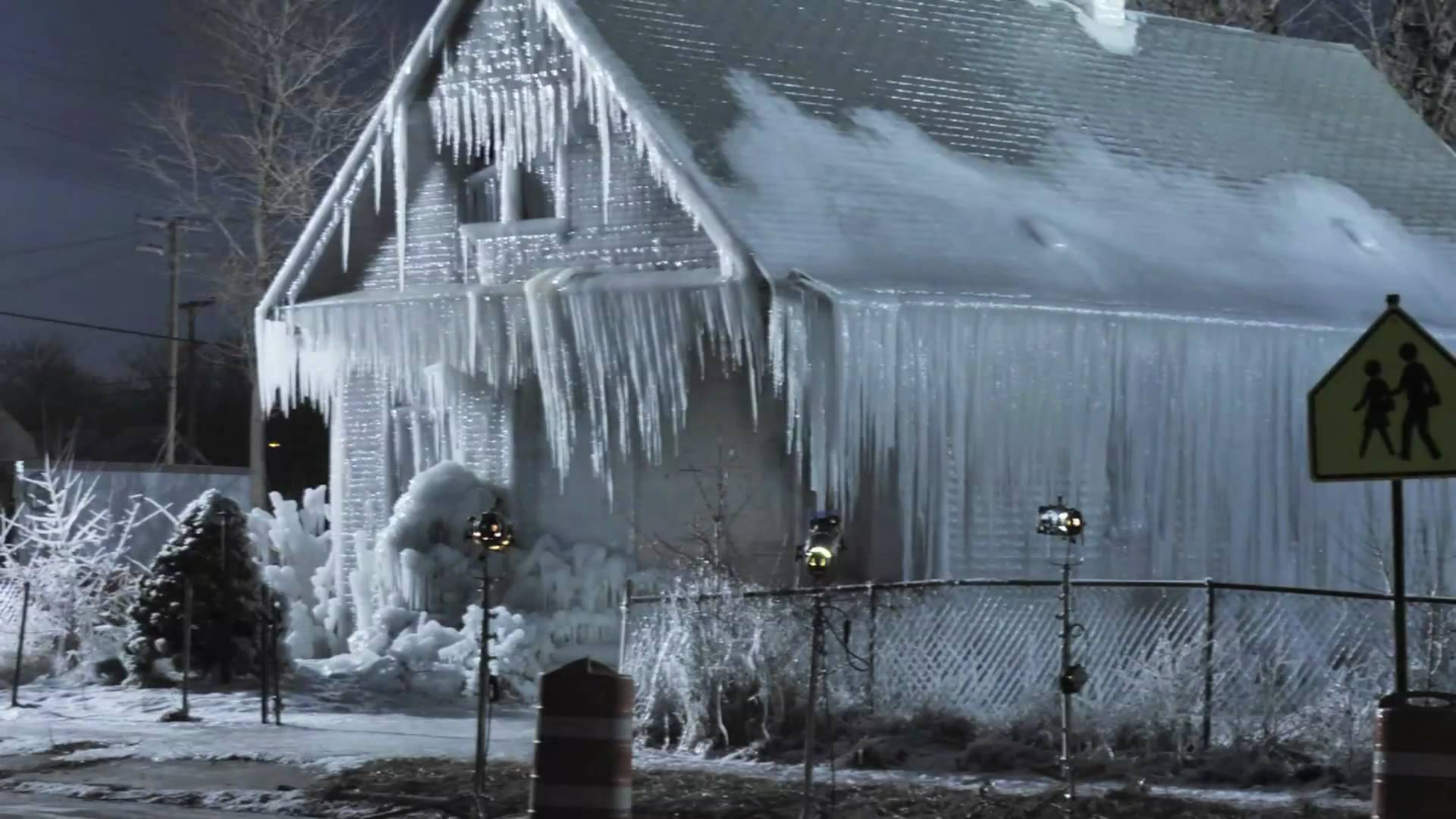 9 bangunan yang terbuat dari es dan salju