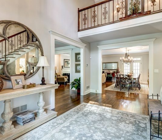 Sempurnakan Dekorasi Lebaran dengan 6 Inspirasi Foyer untuk Rumahmu