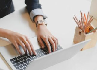 Gaya Hidup Work-from-Home: Mendesain Ruang Kerja Nyaman di Rumah